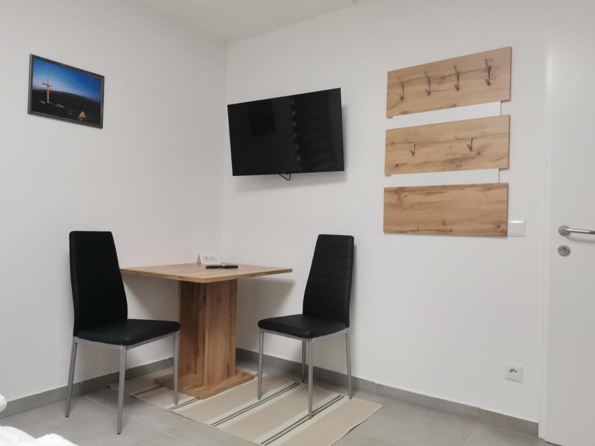 Ais Center Ξενοδοχείο Βόλφσμπεργκ Εξωτερικό φωτογραφία
