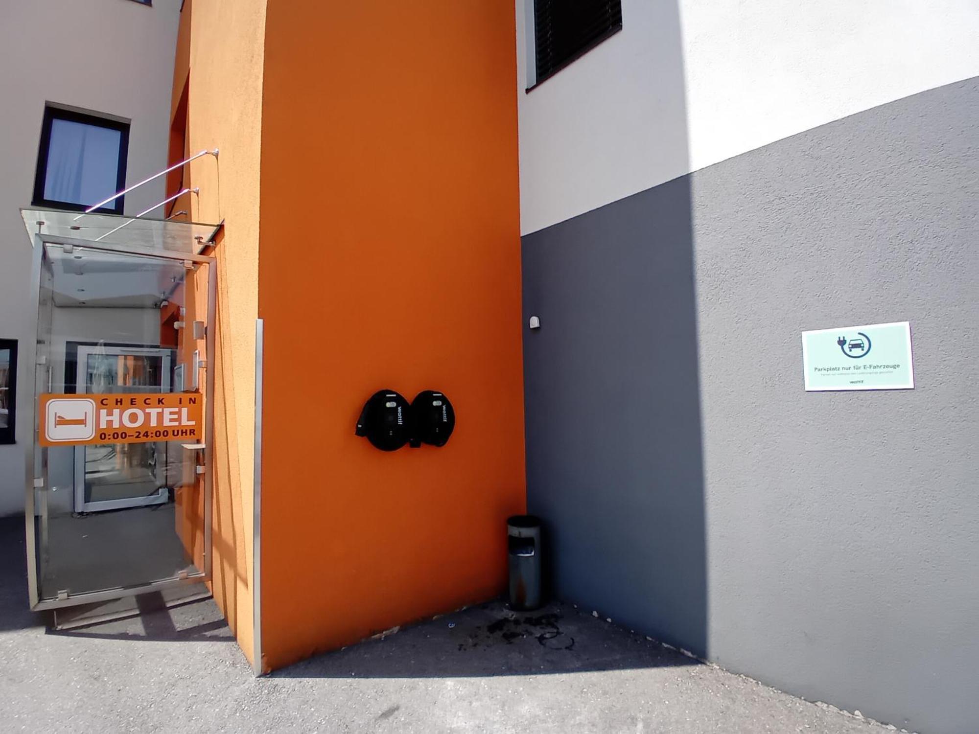 Ais Center Ξενοδοχείο Βόλφσμπεργκ Εξωτερικό φωτογραφία