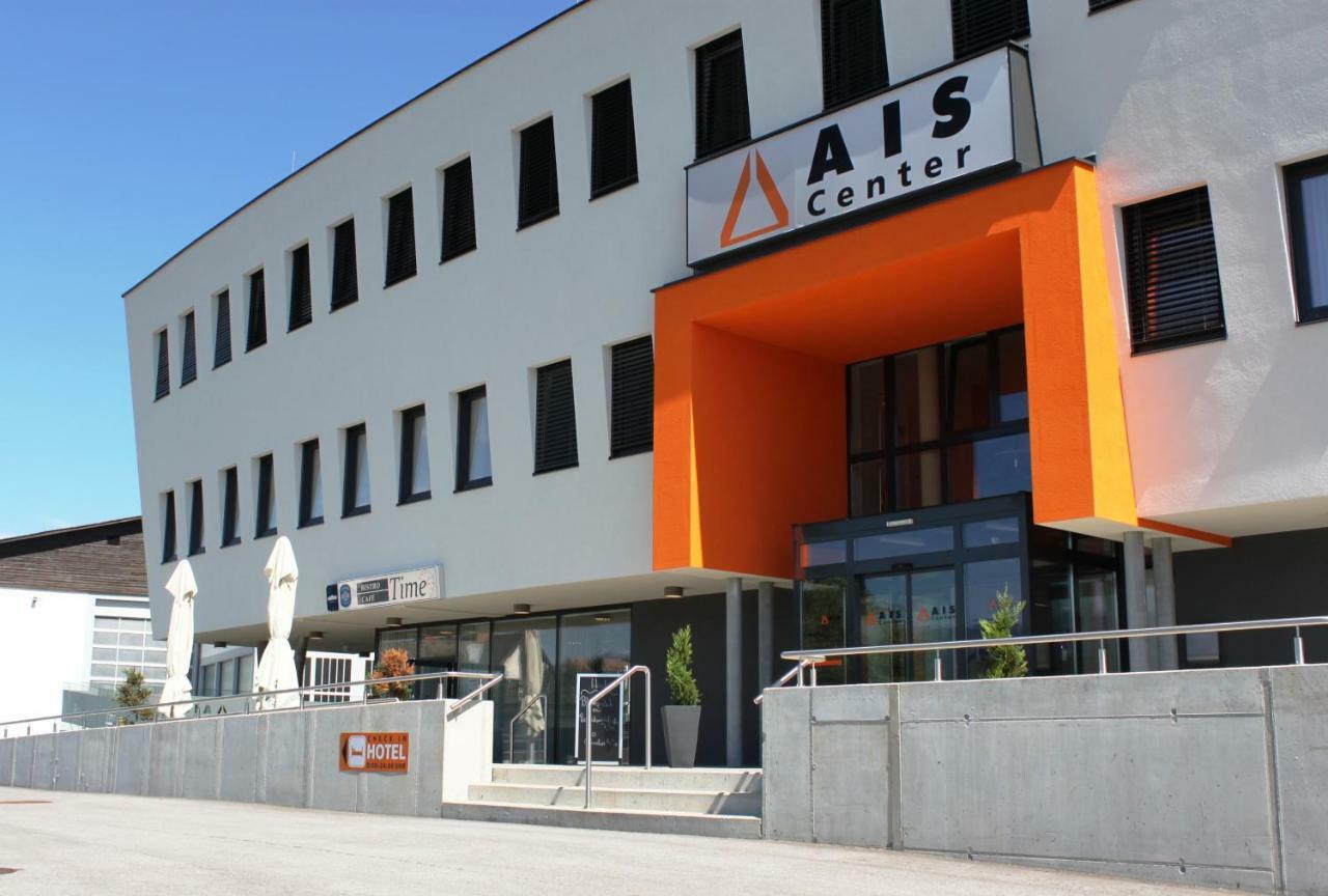 Ais Center Ξενοδοχείο Βόλφσμπεργκ Εξωτερικό φωτογραφία